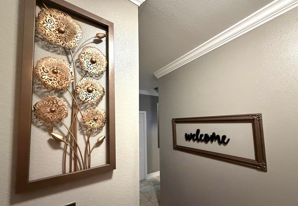 Photo of 1508 Crescent Hill Drive, Tallahassee, FL 32303 (MLS # 391194)