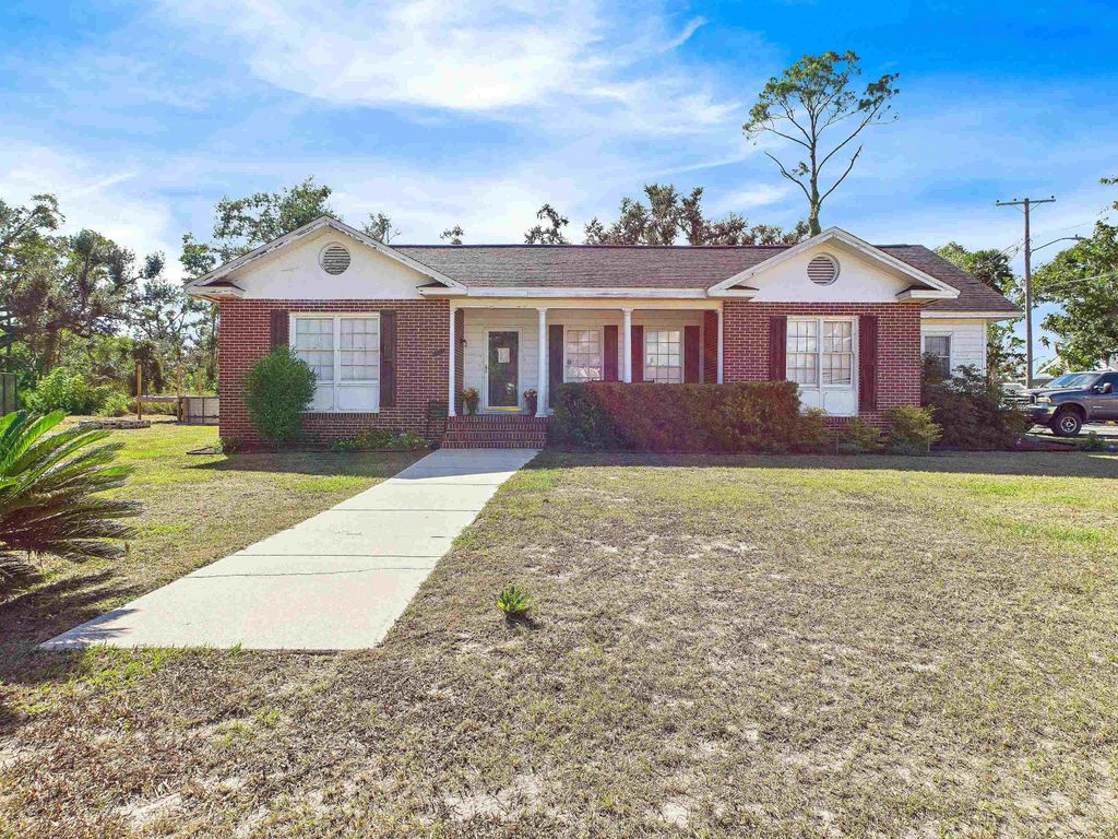 Photo of 515 N Quincy Street, Perry, FL 32347 (MLS # 391543)