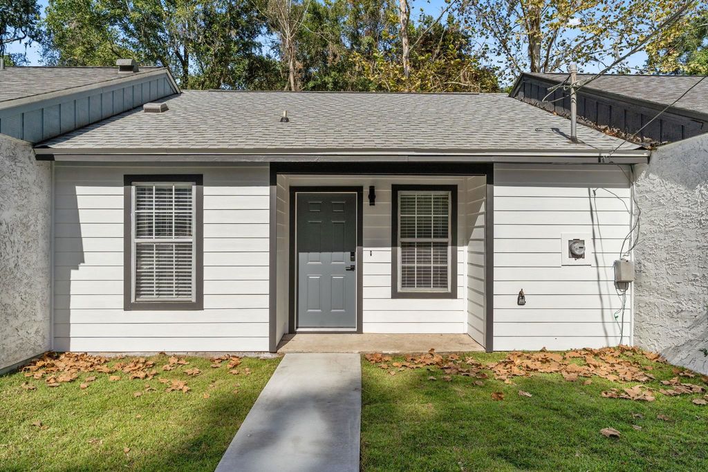 Photo of 3216 Huntington Woods Boulevard, Tallahassee, FL 32303 (MLS # 391788)