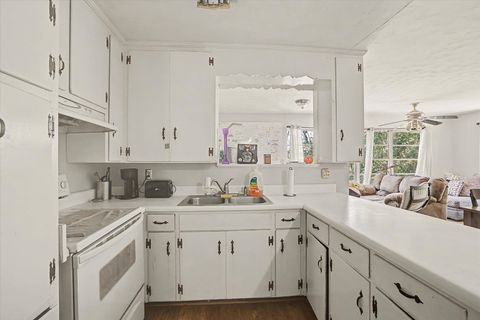 Tiny photo for 233 Westridge Drive, Tallahassee, FL 32304 (MLS # 396824)