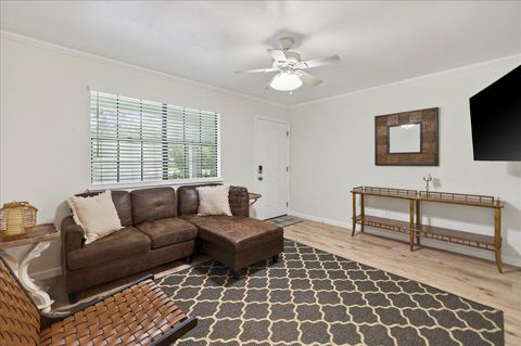 Tiny photo for 717 E Tennessee Street #4, Tallahassee, FL 32308 (MLS # 387124)