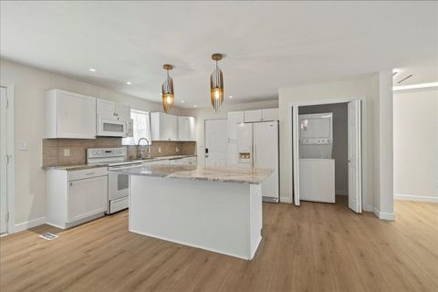 Tiny photo for 717 E Tennessee Street #4, Tallahassee, FL 32308 (MLS # 387124)
