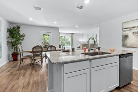 Tiny photo for 229 Dellwood Road, Crawfordville, FL 32327 (MLS # 400448)