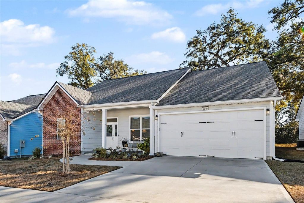 Photo of 5607 CHERRY BLOSSOM Way, Tallahassee, FL 32317 (MLS # 395255)