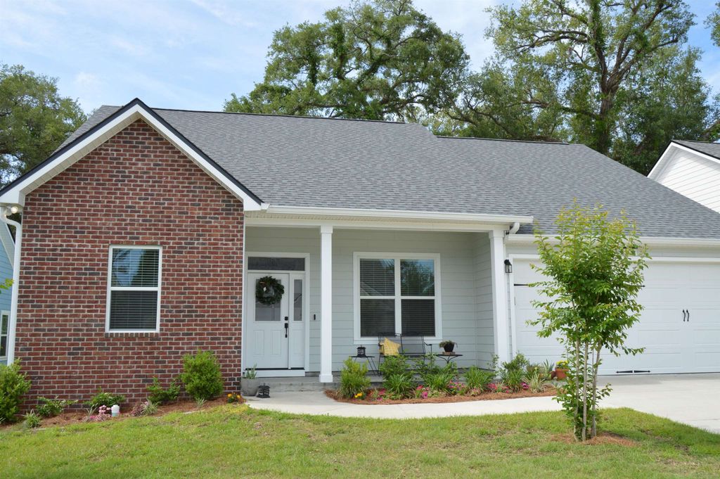 Photo of 5607 CHERRY BLOSSOM Way, Tallahassee, FL 32317 (MLS # 395255)