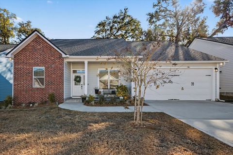 Tiny photo for 5607 CHERRY BLOSSOM Way, Tallahassee, FL 32317 (MLS # 395255)