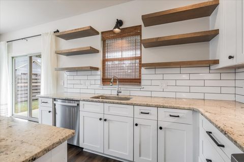 Tiny photo for 2666 Bending Way, Tallahassee, FL 32308 (MLS # 393083)