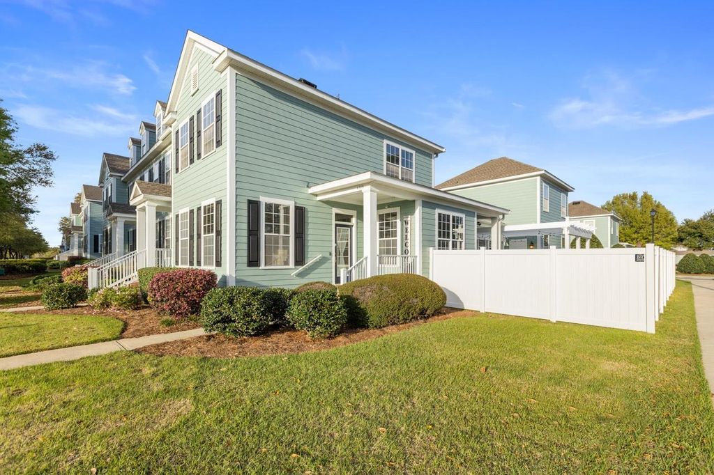 Photo of 4315 Four Oaks Boulevard, Leon, FL 32311 (MLS # 397588)