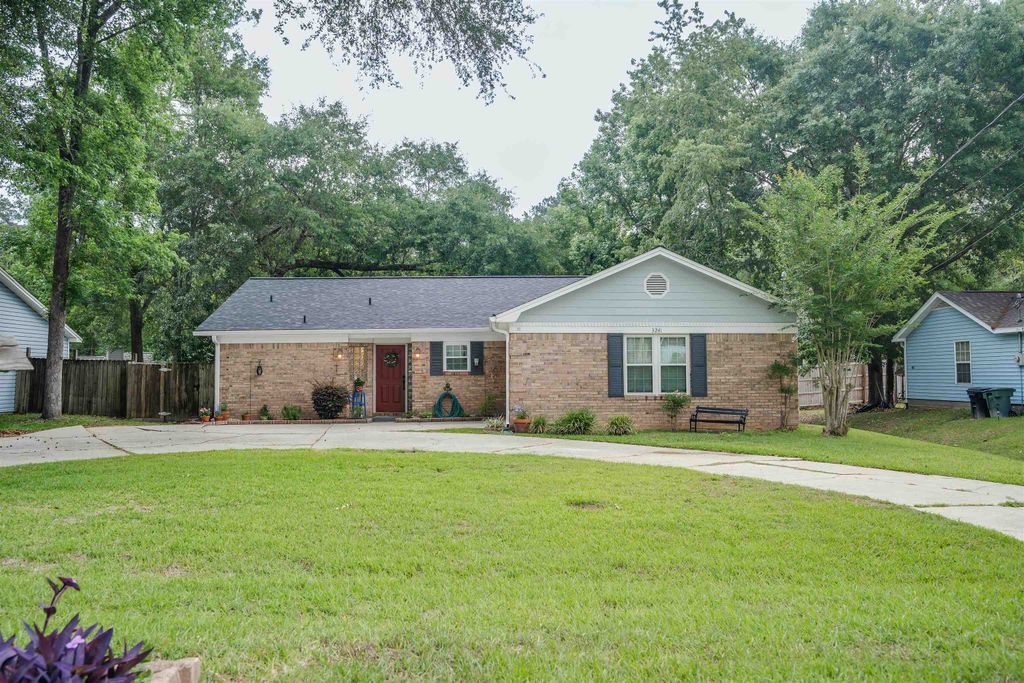 Photo of 3241 Earl Drive, Tallahassee, FL 32309 (MLS # 399711)