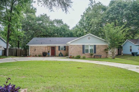 Photo of 3241 Earl Drive, Tallahassee, FL 32309 (MLS # 399711)