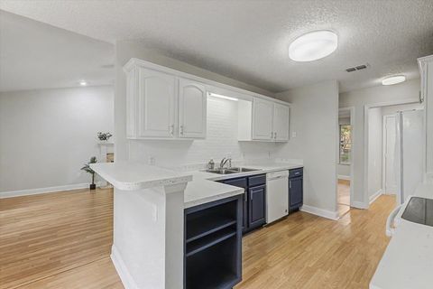 Tiny photo for 3044 CLOUDLAND Drive, Tallahassee, FL 32312 (MLS # 398158)