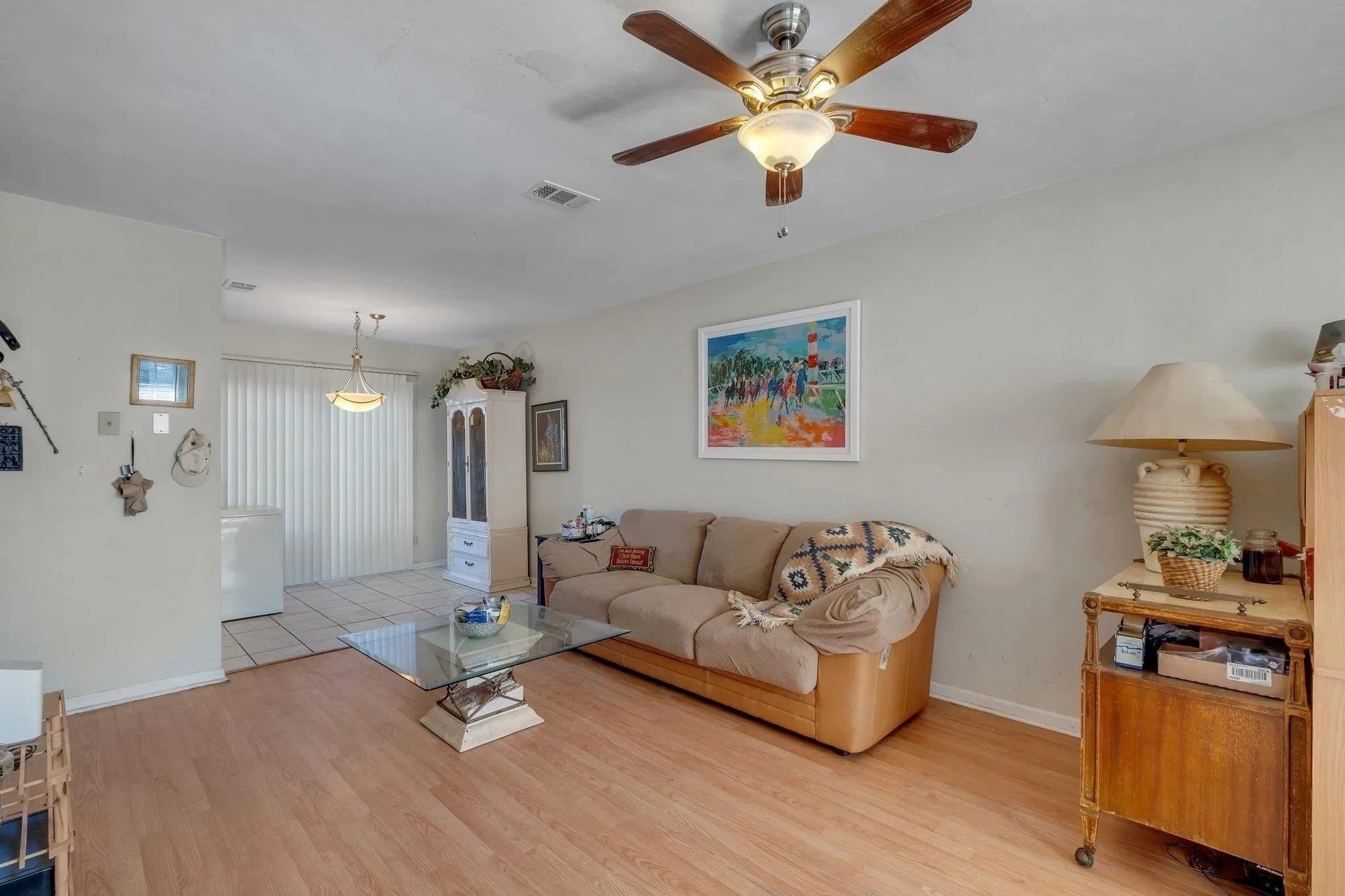 2504 Prest Court 2