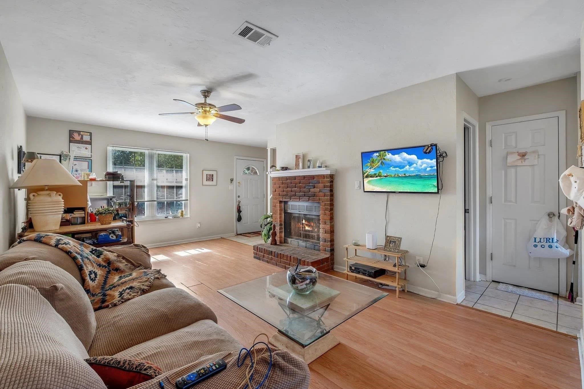 2504 Prest Court 2