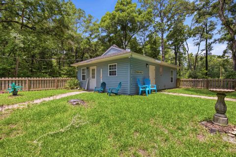 Tiny photo for 30 Keerns Road, Crawfordville, FL 32327 (MLS # 401749)