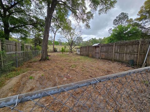 Tiny photo for 4611 Granada Boulevard, Tallahassee, FL 32305 (MLS # 398145)