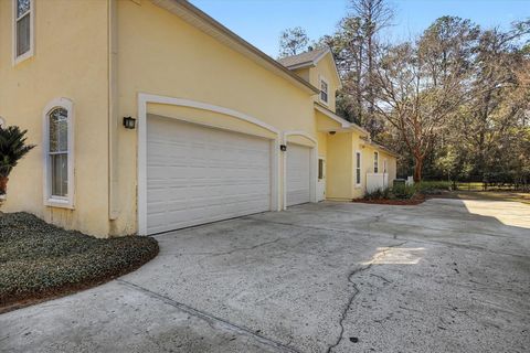Tiny photo for 2065 OX BOTTOM Road, Tallahassee, FL 32312 (MLS # 398398)