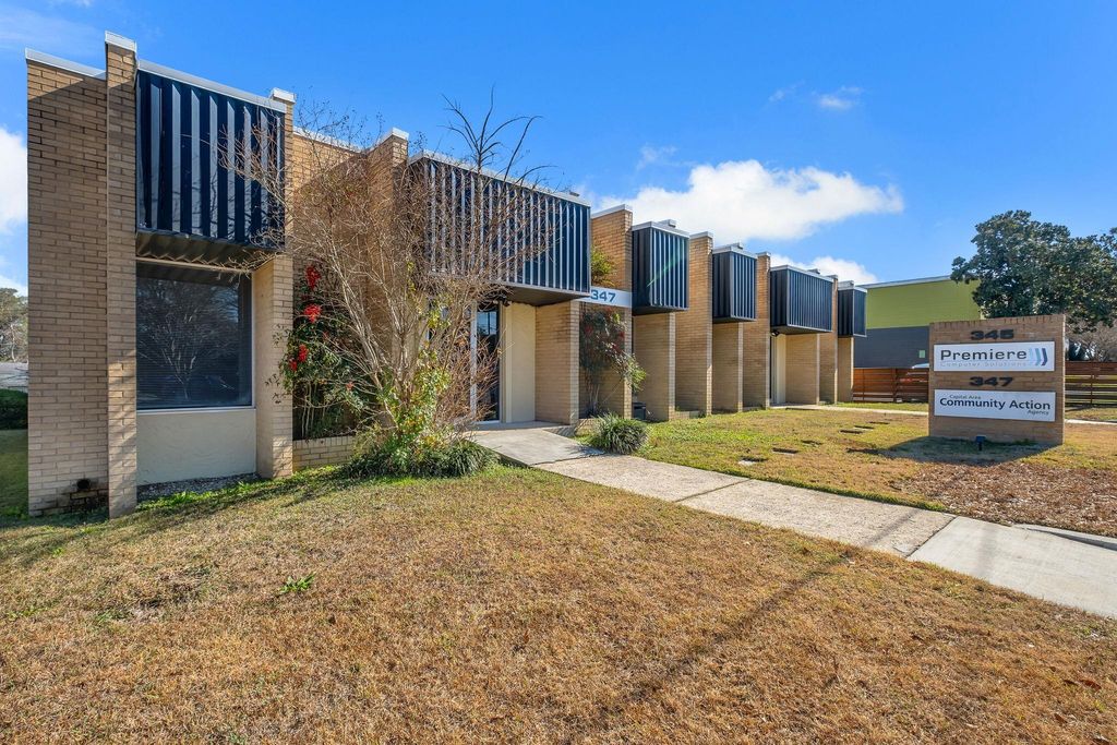 Photo of 347 Office Plaza Drive, Tallahassee, FL 32301 (MLS # 395615)