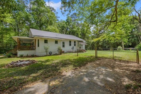 Tiny photo for 3072 Shady Rest Road, Havana, FL 32333 (MLS # 398059)