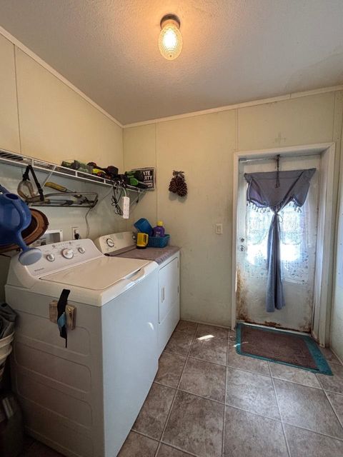 Tiny photo for 2009 NE Rutherford Road, Lee, FL 32059 (MLS # 398022)