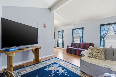 Tiny photo for 3554 Bristol Highway, Quincy, FL 32351 (MLS # 399121)