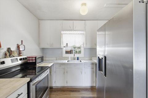 Tiny photo for 3554 Bristol Highway, Quincy, FL 32351 (MLS # 399121)