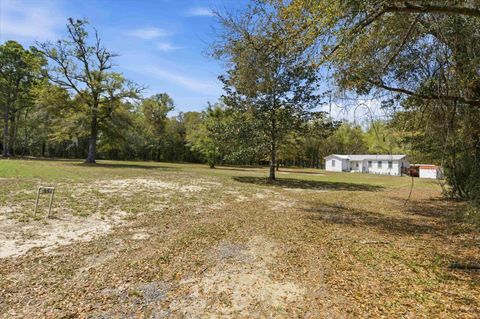 Tiny photo for 3554 Bristol Highway, Quincy, FL 32351 (MLS # 399121)