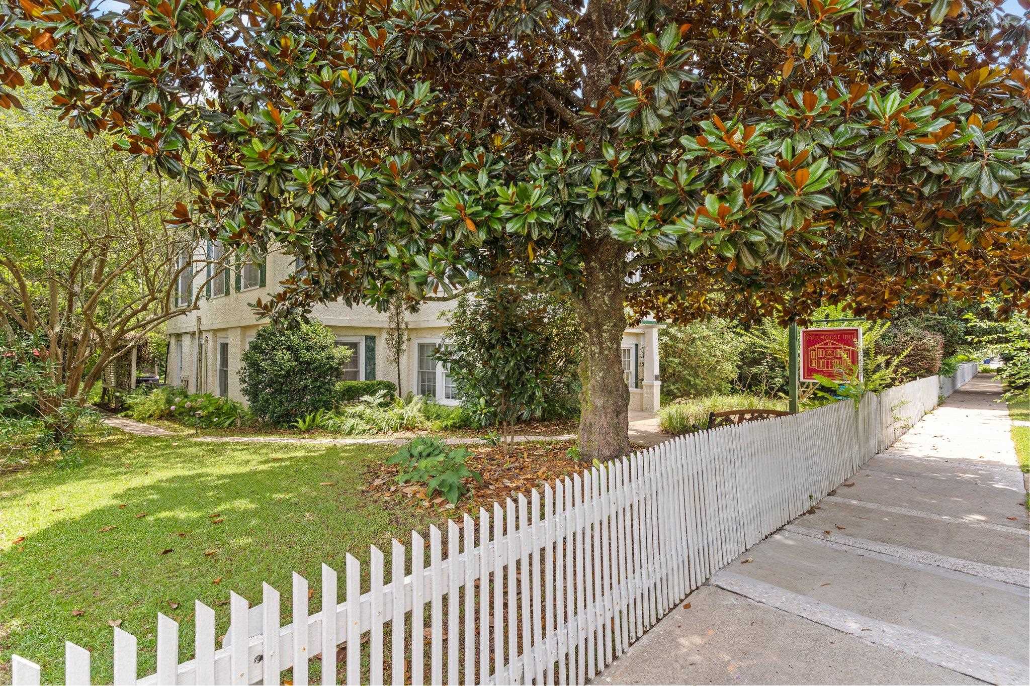 215 N Madison Street