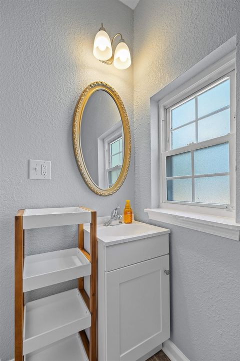 Tiny photo for 802 Old Bainbridge Road, Tallahassee, FL 32303 (MLS # 387928)