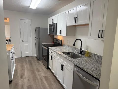 Tiny photo for 3000 S Adams Street #413, Tallahassee, FL 32301 (MLS # 396867)