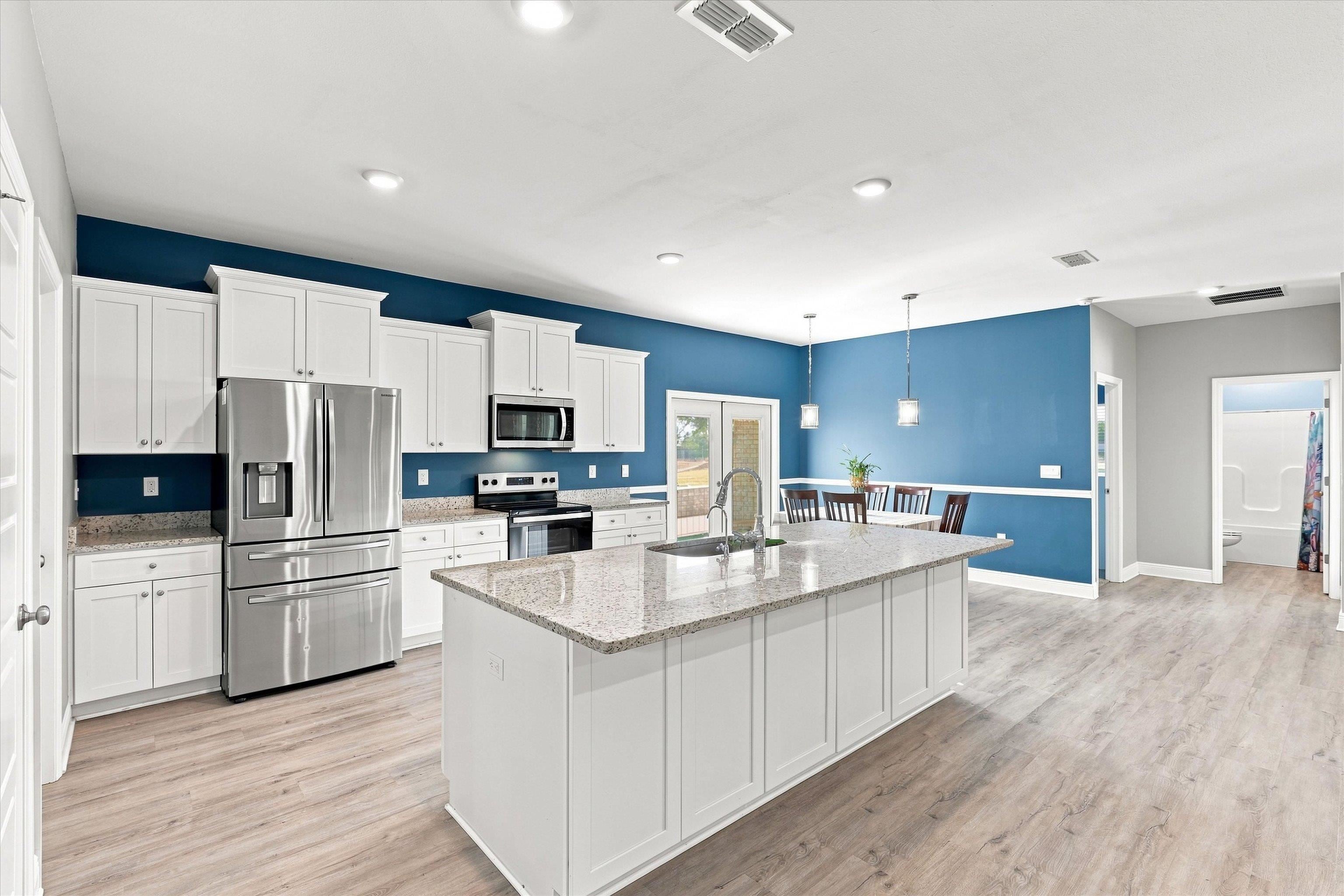 347 Golden Loop