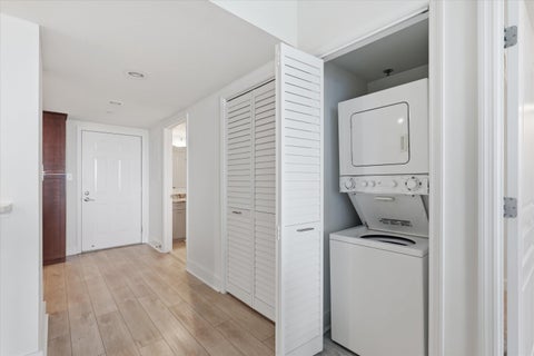 Tiny photo for 300 S DUVAL Street #1607, Tallahassee, FL 32301 (MLS # 401477)