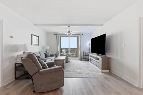 Tiny photo for 300 S DUVAL Street #1607, Tallahassee, FL 32301 (MLS # 401477)