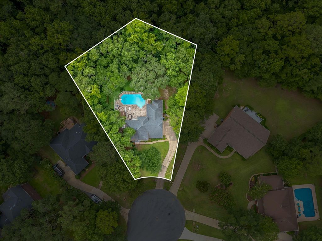 Photo of 405 Holly Hill Court, Tallahassee, FL 32312 (MLS # 388553)