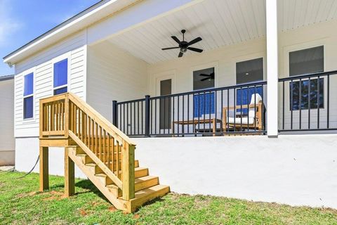 Tiny photo for 421 Dartez Court, Tallahassee, FL 32317 (MLS # 397353)