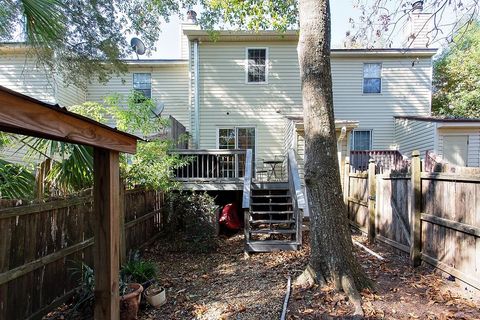 Tiny photo for 1561 Jacks Drive #B, Tallahassee, FL 32301 (MLS # 393342)