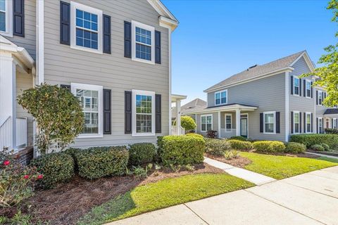 A home in TALLAHASSEE