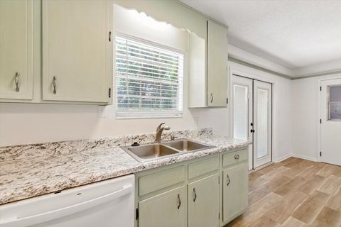Tiny photo for 2752 Raintree Circle, Tallahassee, FL 32308 (MLS # 395331)