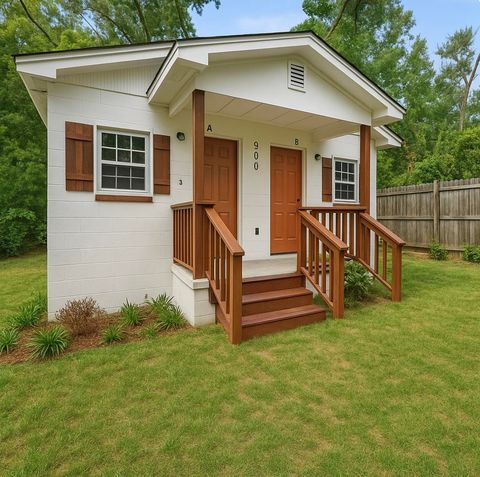 Tiny photo for 900 Taylor Street #A&B, Tallahassee, FL 32310 (MLS # 394799)