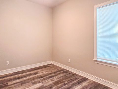 Tiny photo for 3397 Jim Lee Road, Tallahassee, FL 32301 (MLS # 402807)