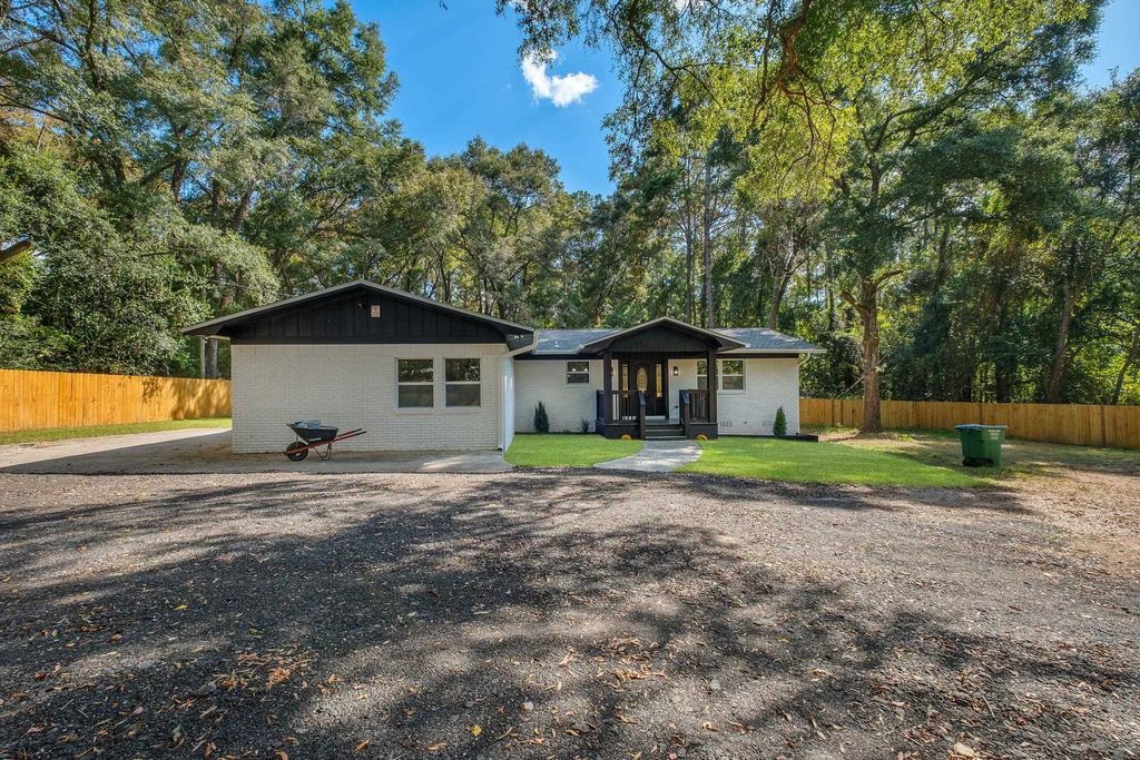 Photo of 82 Ripp Road, Quincy, FL 32351 (MLS # 391522)