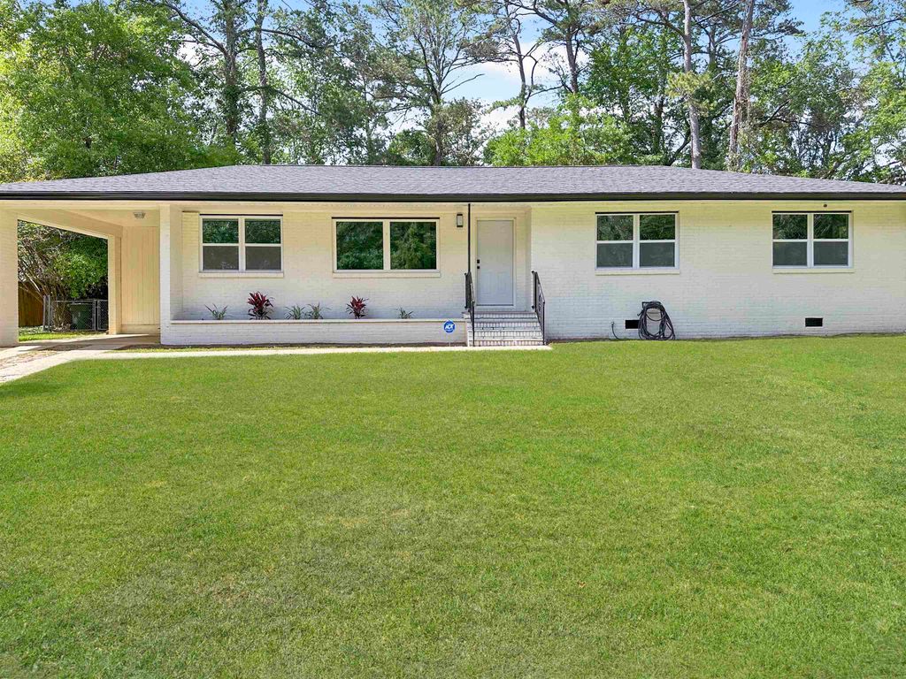 Photo of 1506 Myrick Road Rd, Tallahassee, FL 32303 (MLS # 398171)