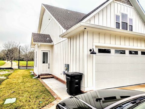 Photo of 4072-1 Biltmore Avenue, Tallahassee, FL 32311 (MLS # 397730)