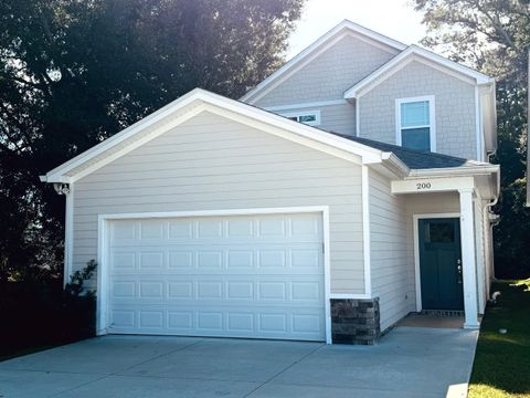 Photo of 200 Cottage Court, Tallahassee, FL 32308 (MLS # 392463)