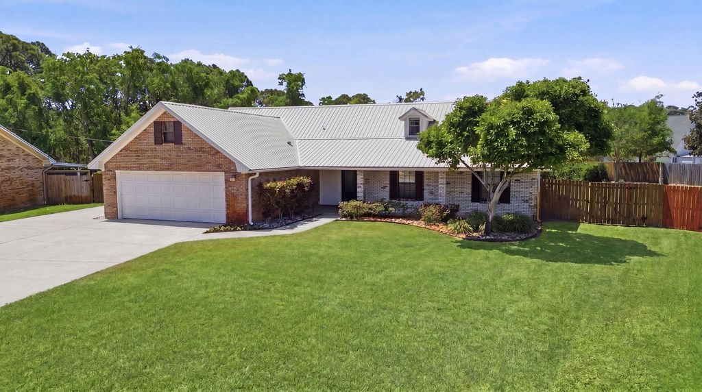 Photo of 307 Spanish Moss Trail Trl, Destin, FL 32541 (MLS # 399303)