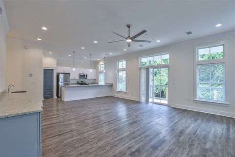 Tiny photo for 429 Saint Francis Street #3, Tallahassee, FL 32301 (MLS # 315382)