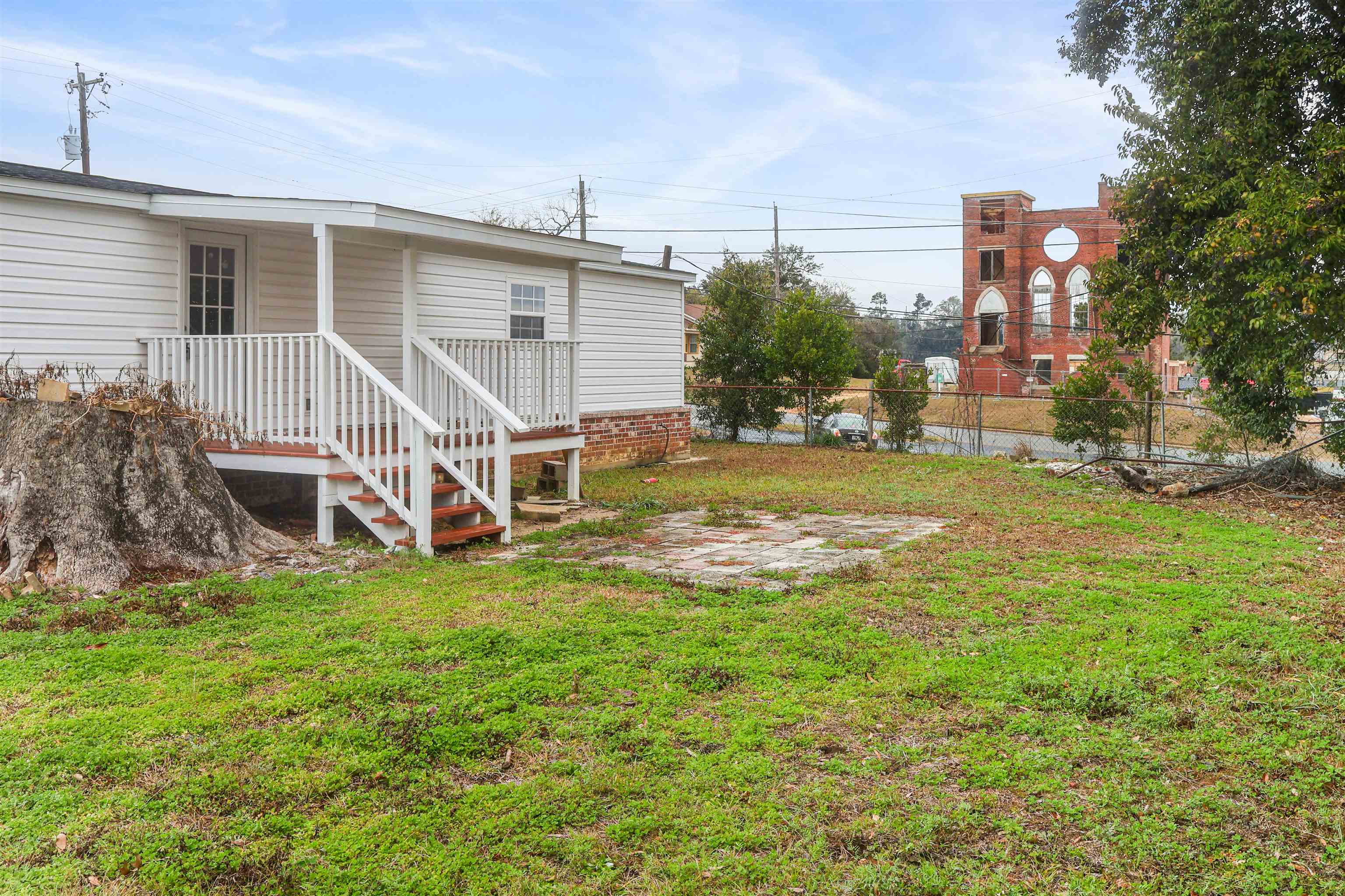 2850 Saint John Street