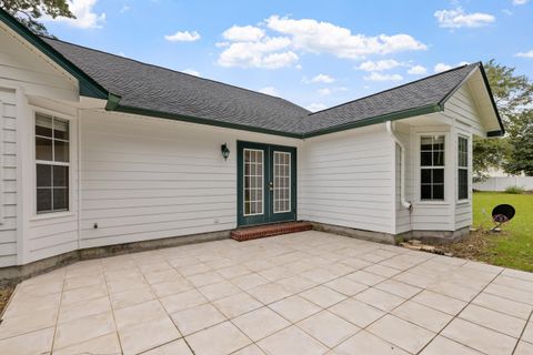 A home in Crawfordville