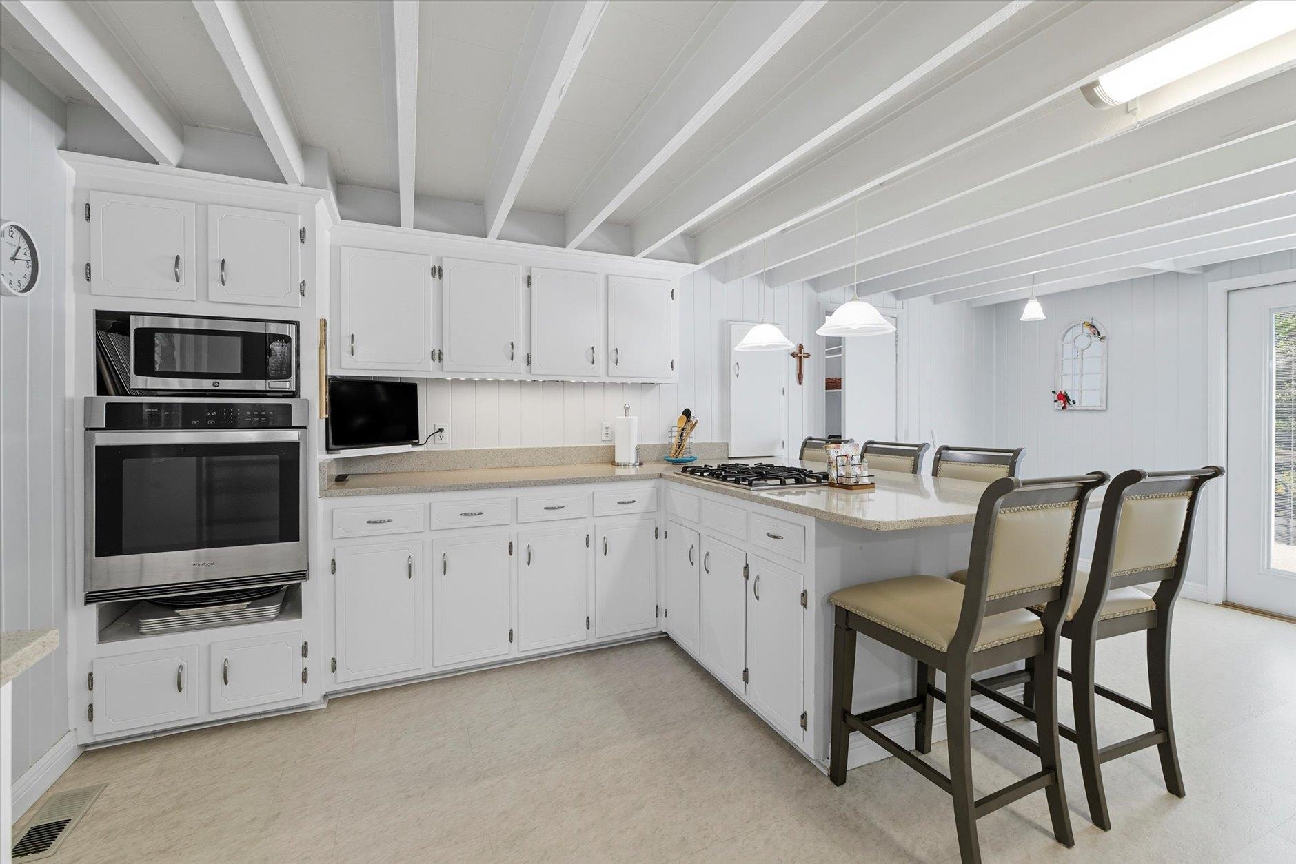 941 Drake Acres Road