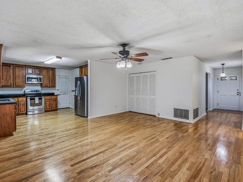 Tiny photo for 1633 Hedgefield Court, Tallahassee, FL 32308 (MLS # 402434)