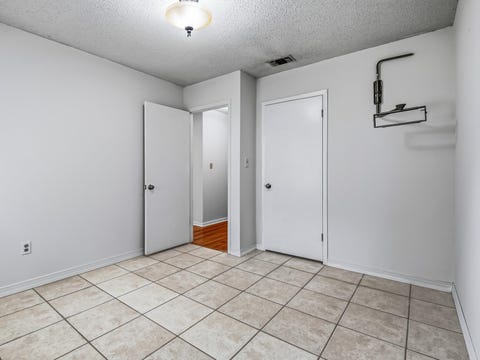 Tiny photo for 1633 Hedgefield Court, Tallahassee, FL 32308 (MLS # 402434)